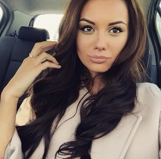 У меня есть опыт в этой сфере, и я с удовольствием приглашу тебя в мою уютную квартиру в Москве. Моя услуга включает различные эротические массажи, классический секс, оральный секс и многое другое. Я гарантирую полное удовлетворение и незабываемый опыт. У меня есть отличные отзывы от предыдущих клиентов, и я всегда рада новым знакомствам. Приходи ко мне и ты не пожалеешь! 🌟🔥💋😘 18960, 25 лет